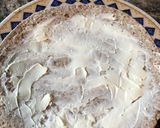 Φωτογραφία βήματος 1 της συνταγής Tortilla wraps- τυρί κρέμα, μαρούλι, χοιρομέρι, χαλούμι