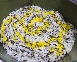 A picture of step 7 of Wild Rice and Prawns.