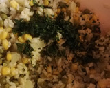 Foto del passaggio 4 della ricetta Insalata di riso vegetariana 🌿🍚