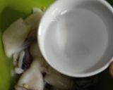 A picture of step 2 of Fried Calamari.