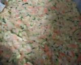 Foto del paso 7 de la receta: 🥧Pastel de calabacín 🥒y zanahorias 🥕 ralladas 🍅🧀