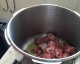 Foto del paso 1 de la receta: Carne con tomate