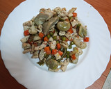 Foto del paso 2 de la receta: Salteado de pollo con menestra de verduras