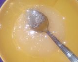 A picture of step 1 of Stuffed doughnuts.