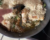 Foto del paso 3 de la receta: Arroz integral con pollo y langostinos