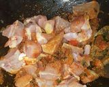 A picture of step 4 of Methi chicken.
