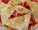 Foto del paso 5 de la receta: Pizza casera de choricito y masss sorpresas!!