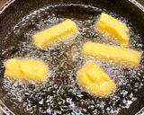 A picture of step 6 of Baccalà alla Vicentina with Fried Polenta.