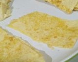 Foto langkah ke 2 dari resep BBQ Egg Enoki Cheese Roll.
