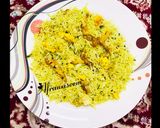 A picture of step 4 of Instant egg fried rice.