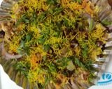 A picture of step 3 of Papad Cone Bhel puri.