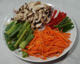 Foto langkah ke 2 dari resep Shirataki Japchae, Cocok Untuk Diet. Rendah Kalori, Tinggi Serat.