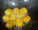 A picture of step 1 of Kashmiri Dum Aloo.