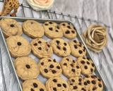 A picture of step 25 of Chocolate chips cookies.