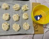 Töltött 🥐 leveles tészta 🥓 sonkával és parenyica sajttal 🧀 recept fázis 6 fotója