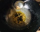 A picture of step 1 of Kacche aam ki Chutney.
