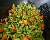 Foto langkah ke 2 dari resep Tumis buncis tahu wortel.