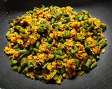 A picture of step 5 of Beans cooked with flavoured dal (Beans paruppu usli).