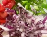 A picture of step 1 of Pico de Gallo/Guacamole.