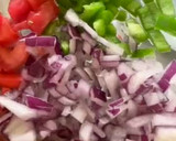 A picture of step 1 of Pico de Gallo/Guacamole.