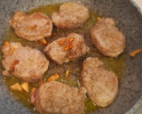 Foto del paso 2 de la receta: Medallones de solomillo de cerdo al Jerez