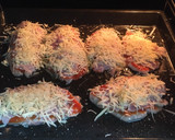 Foto del paso 4 de la receta: Pechupizzas receta keto (pechugas)