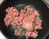 A picture of step 2 of 肉のみじん切りと大根 Beef and Daikon Stew.