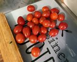 Une image de l'étape 5 de Omelette aux épinards, ail et tomates cerises.