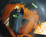 Foto langkah ke 2 dari resep Telur Ceplok Bumbu Bali.