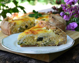 Foto del paso 6 de la receta: Tarta de zapallito, berenjena ahumada yricota con masa de queso😀