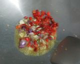 Foto langkah ke 2 dari resep Cah Pokcoy Sosis.
