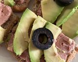 Foto del paso 4 de la receta: Tapita de foie con manzana, y aguacate. Rápido y rico!!