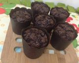 Foto langkah ke 7 dari resep Double Choco Banana Cupcake.
