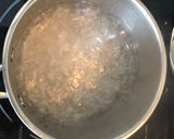 Hình bước làm 1 của món Chè nhựa hoa đào