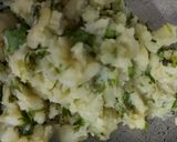 पनीर आलू स्टफ्ड मेथी पराठा (paneer aloo stuffed methi paratha recipe in Hindi) रेसिपी चरण 1 फोटो