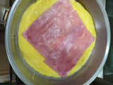 Omelette con jamón y queso fácil
