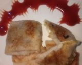 A picture of step 6 of Suji crepes with vegetables stuffing.
