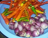 Foto langkah ke 1 dari resep Sambal Bawang alaBu Rudy.