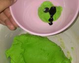 Foto langkah ke 2 dari resep Cookies Ulat Bulu.