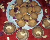 आटा मेवा लड्डू(aata mewa laddu recipe in hindi) रेसिपी चरण 6 फोटो