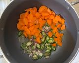 Foto langkah ke 2 dari resep Sup Ayam.