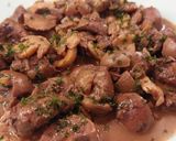 Une image de l'étape 10 de Rognons de veau sauce madère.