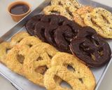 Foto langkah ke 17 dari resep Homemade Soft Pretzels.