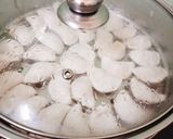 Hình bước làm 1 của món Bánh bột lọc nhân tôm