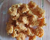 Foto langkah ke 3 dari resep Udang goreng saos asam manis.