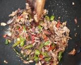 Foto langkah ke 3 dari resep Tongkol cabe hijau.