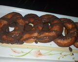 A picture of step 8 of Doughnuts.
