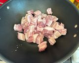 A picture of step 1 of Special Laing with Shrimp and Pork Belly.
