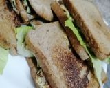 A picture of step 6 of Omelette sandwich.