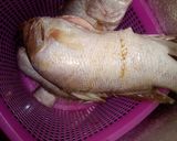 A picture of step 1 of Roosted fish.